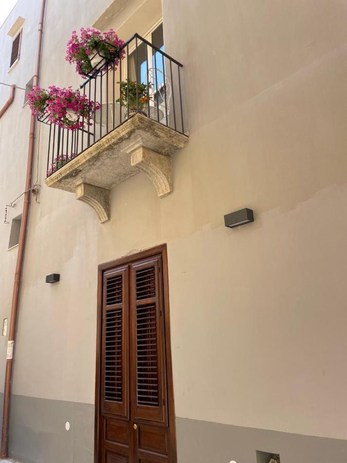 Domus Federiciana Guest house *